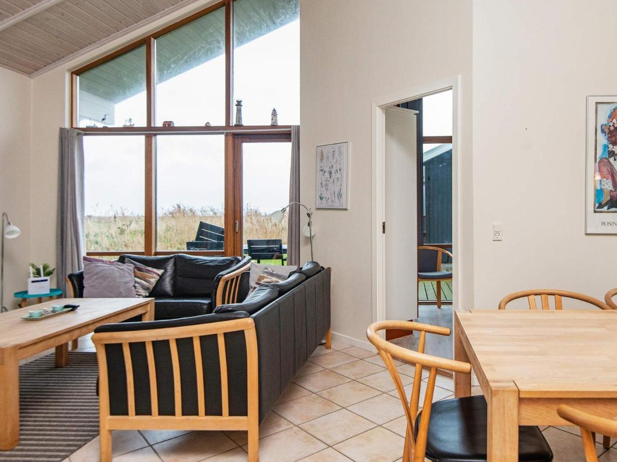 Three-Bedroom Holiday Home In Ulfborg 4 Thorsminde エクステリア 写真