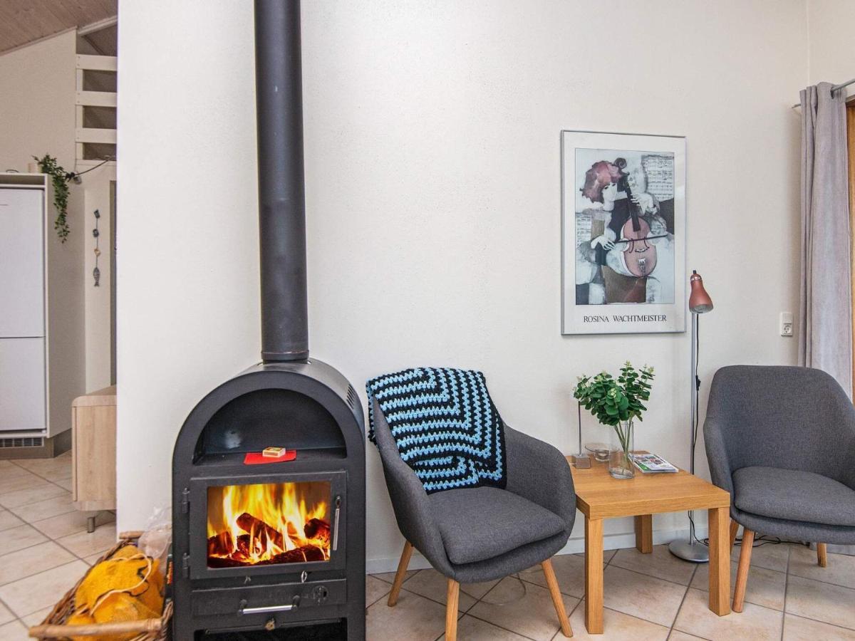 Three-Bedroom Holiday Home In Ulfborg 4 Thorsminde エクステリア 写真